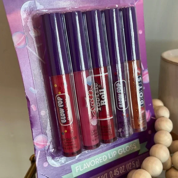 Tootsie Roll Flavored Lip Gloss - Picture 2 of 4